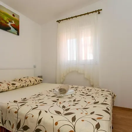 Holiday home Family Friendly House With A Swimming Pool Radosic, Zagora - 15891 Radosic (Lecevica)